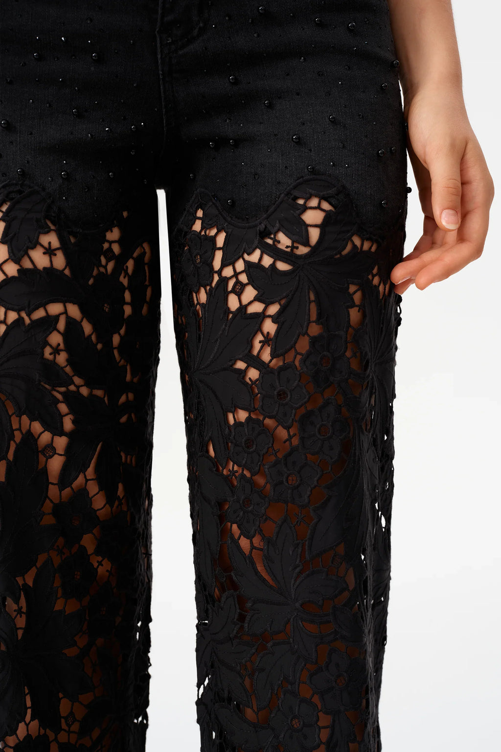 New York 30" Floral Black