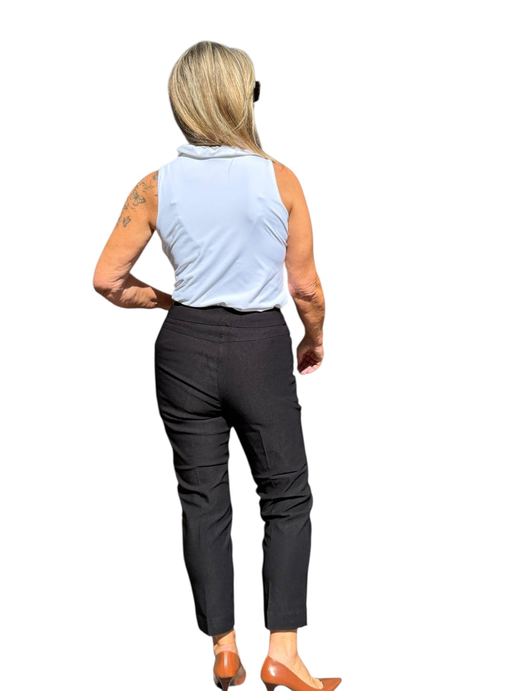 Contemporary Pull - on Capri Black - Back of the Bay Boutique