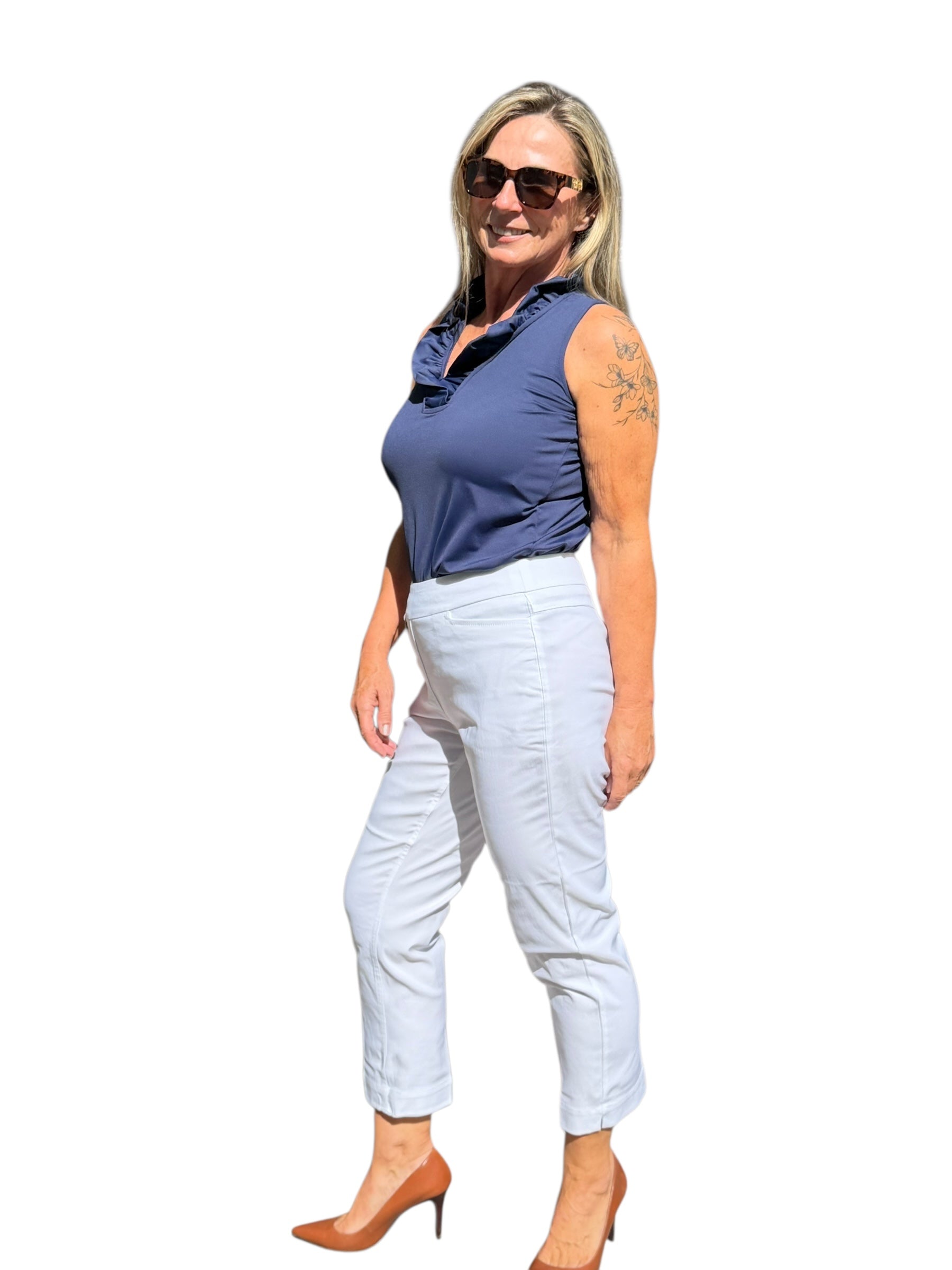 Contemporary Pull - on Capri White - Back of the Bay Boutique