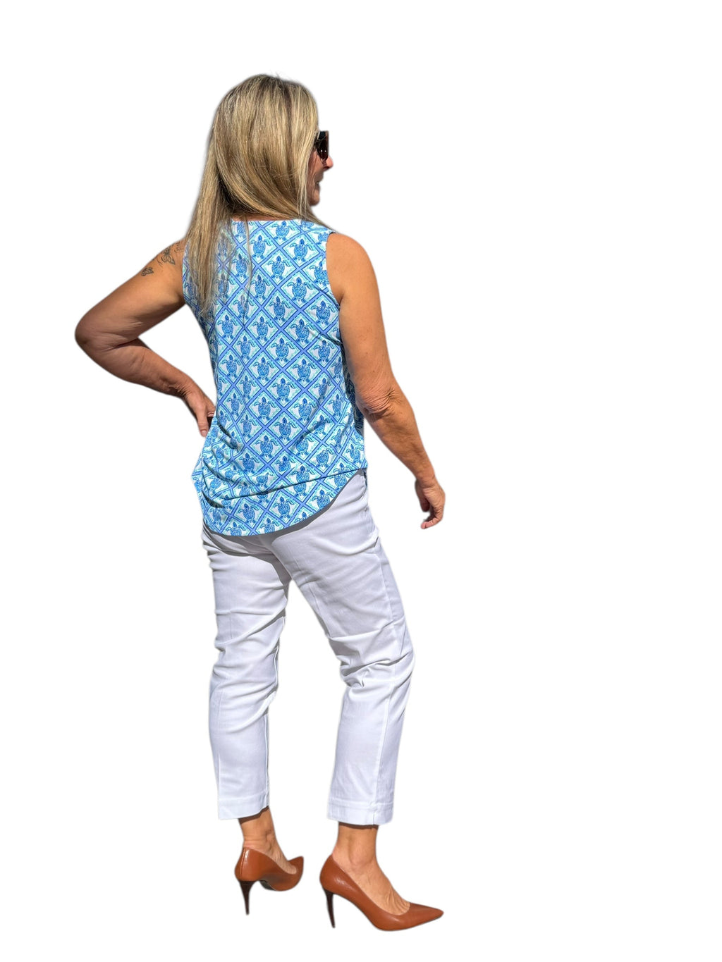 Contemporary Pull - on Capri White - Back of the Bay Boutique