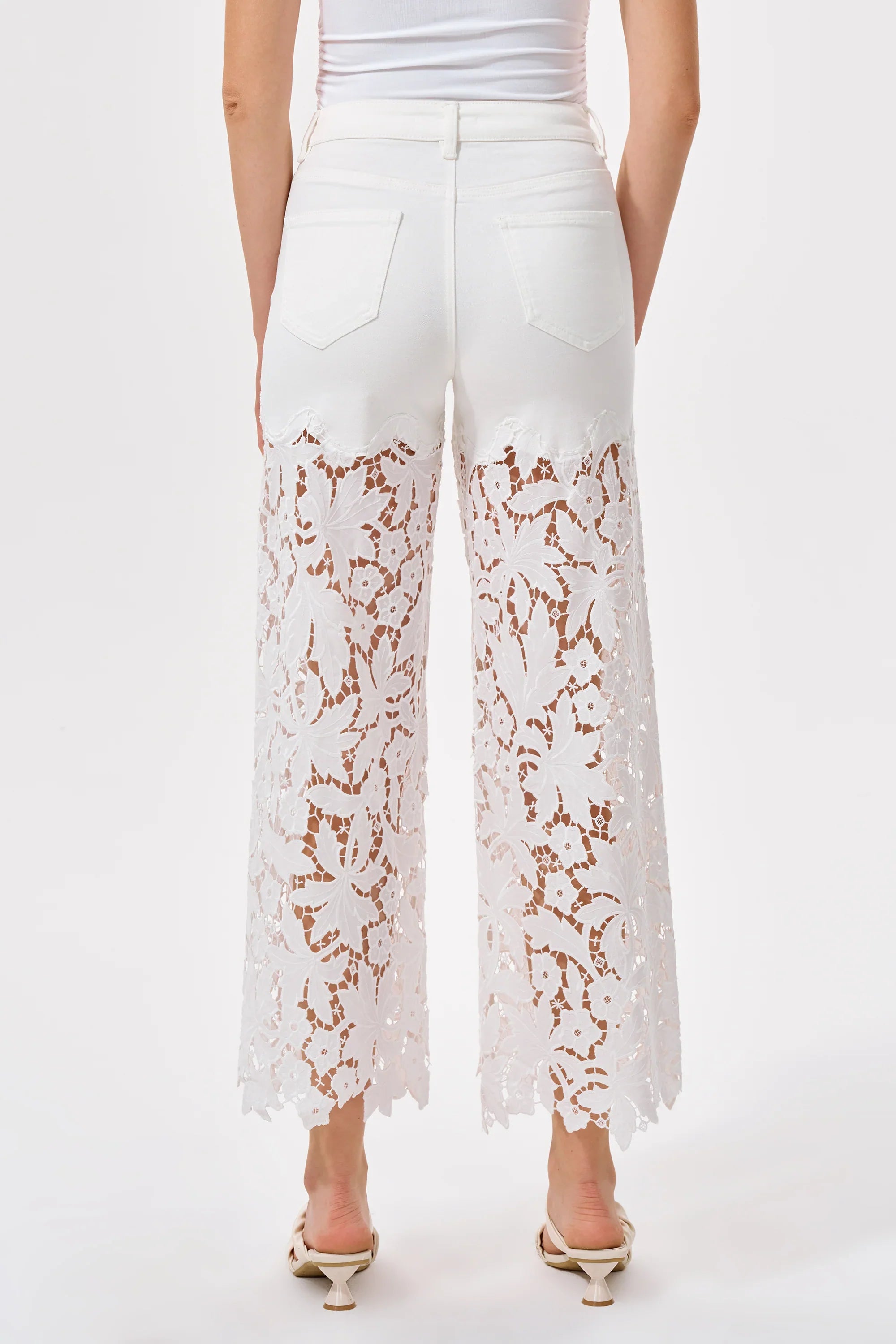 New York 30" Floral White